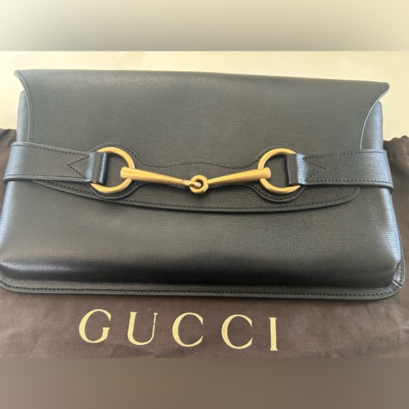 Gucci Black Leather clutch in excellent used condition - Picture 3 of 10